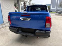 2015 Toyota
Hilux SR5