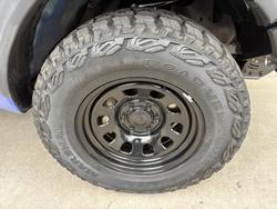 2015 Toyota
Hilux SR5