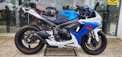 Suzuki GSX-R750