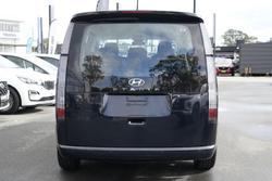2022 Hyundai
STARIA