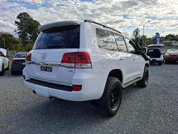 2019 Toyota
                Landcruiser VX