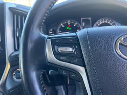 2019 Toyota
Landcruiser VX