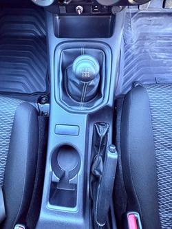 2022 Toyota
Hilux Workmate Hi-Rider (4x2)