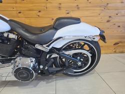 2016 HARLEY-DAVIDSON FXSB SOFTAIL BREAKOUT