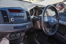 2010 Mitsubishi
Lancer ES