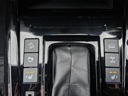 2024 Isuzu
D-MAX X-TERRAIN