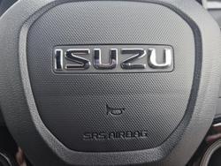 2024 Isuzu
D-MAX X-TERRAIN