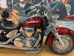 2006 Honda VTX1300 (VTX1300S) MAROON