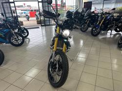 2021 Triumph Scrambler 1200 Steve McQueen Edition Scrambler Green