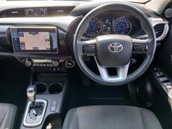 2018 Toyota
Hilux SR5