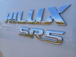 2018 Toyota
Hilux SR5