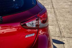 2015 Mazda 2 Maxx DJ Series Soul Red