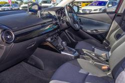 2015 Mazda 2 Maxx DJ Series Soul Red