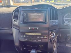 2012 Toyota
Landcruiser GXL