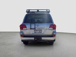 2012 Toyota
                Landcruiser GXL