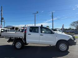 2013 Toyota
Hilux SR