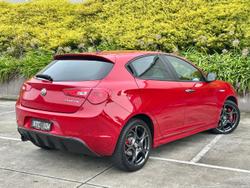 2018 Alfa Romeo Giulietta Super Series 2 Alfa Red