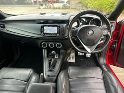 2018 Alfa Romeo Giulietta Super Series 2 Alfa Red