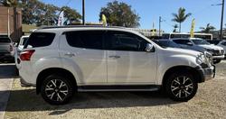 2019 Isuzu
                MU-X LS-T