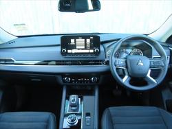 2024 MITSUBISHI
Outlander
