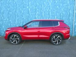2024 MITSUBISHI
Outlander