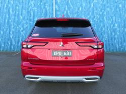 2024 MITSUBISHI
Outlander