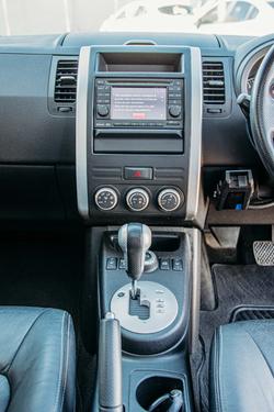 2012 Nissan
X-TRAIL Ti