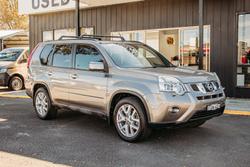 2012 Nissan
X-TRAIL Ti