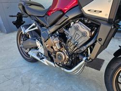 2025 Honda CB650RAC Red