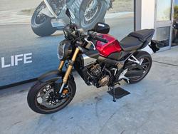 2025 Honda CB650RAC Red