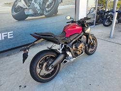 2025 Honda CB650RAC Red