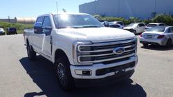 2025 Ford
F350 Platinum