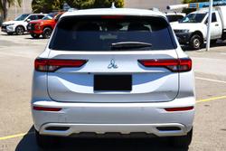 2024 Mitsubishi
Outlander Exceed