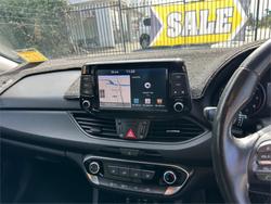 2018 HYUNDAI
i30 ACTIVE