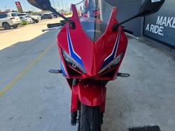 2025 Honda CBR650RAC Red