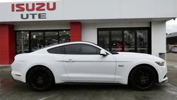 2017 Ford
Mustang