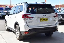2024 Subaru
                Forester 2.5i