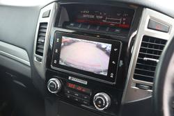2016 Mitsubishi
Pajero Exceed