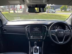 2022 Isuzu
MU-X LS-T