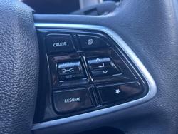 2024 Mahindra XUV700 AX7L