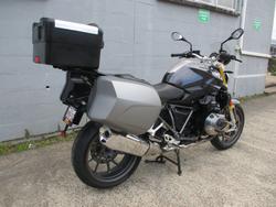 2016 BMW Motorrad R1200R GREY
