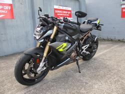 2024 BMW Motorrad S 1000 R BLUE