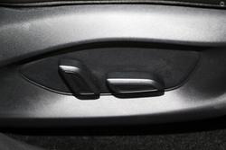 2025 MG ZS Essence Turbo ZS32 MY25 Diamond Red