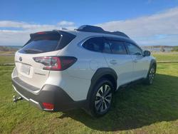 2023 Subaru
Outback AWD Touring