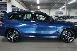 2022 BMW
X5 xDrive30d M Sport