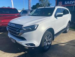 2023 Isuzu
MU-X LS-T