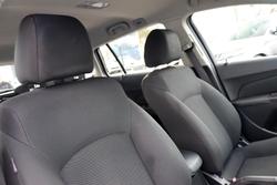 2014 Holden
                Cruze CD