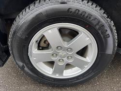 2010 Mitsubishi
                Outlander LS