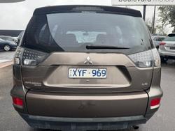 2010 Mitsubishi
                Outlander LS