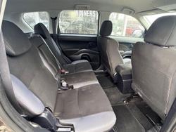 2010 Mitsubishi
                Outlander LS